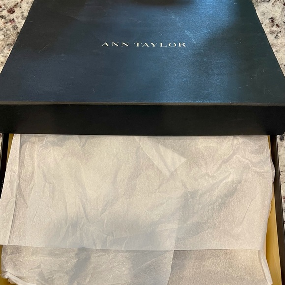 NWT Ladies Ann Taylor Shoes / SZ 8.5M Brand New In Box - Picture 10 of 15
